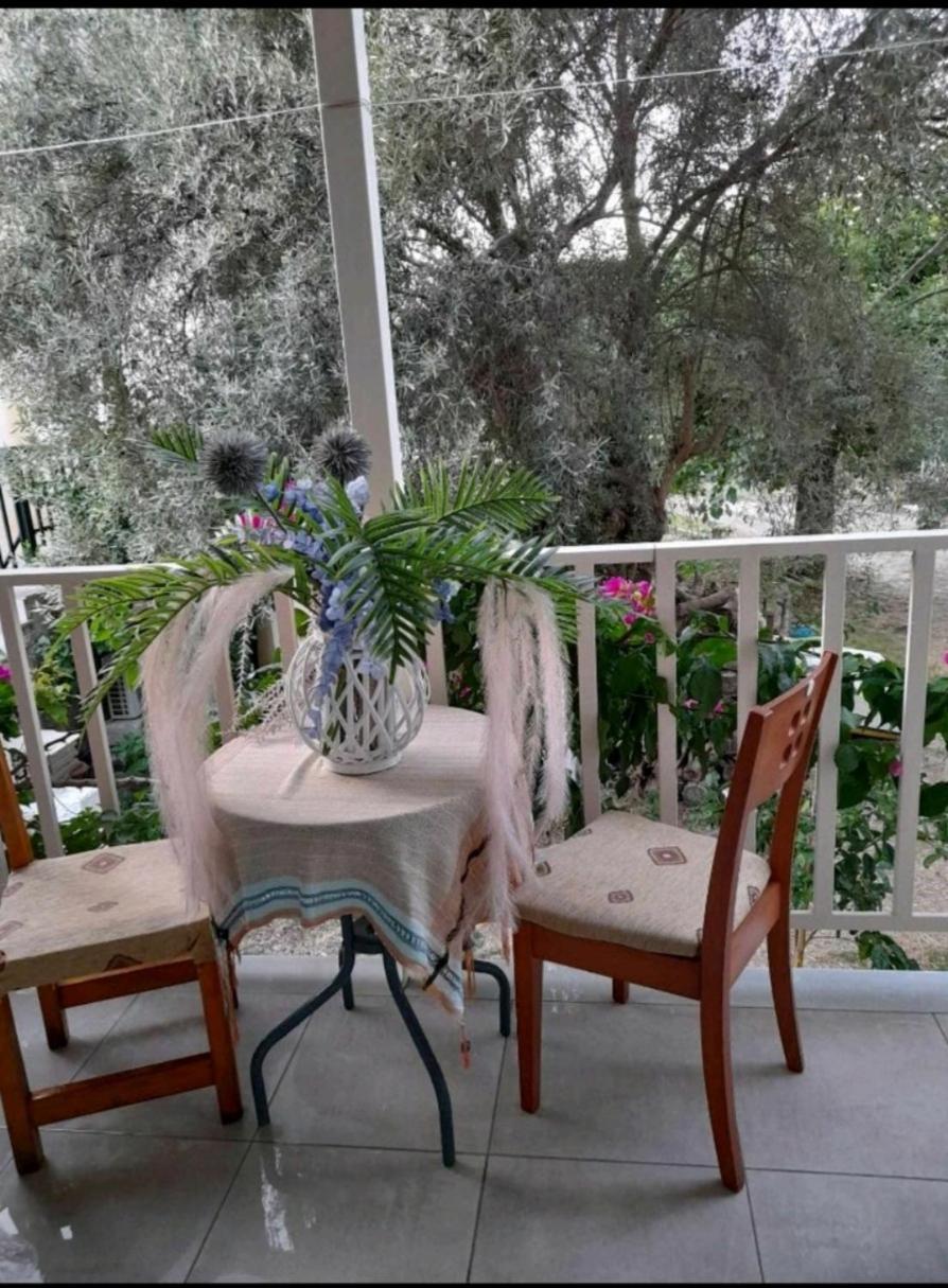 Ενοικιαζόμενο Διαμέρισμα Ligia Exterior foto