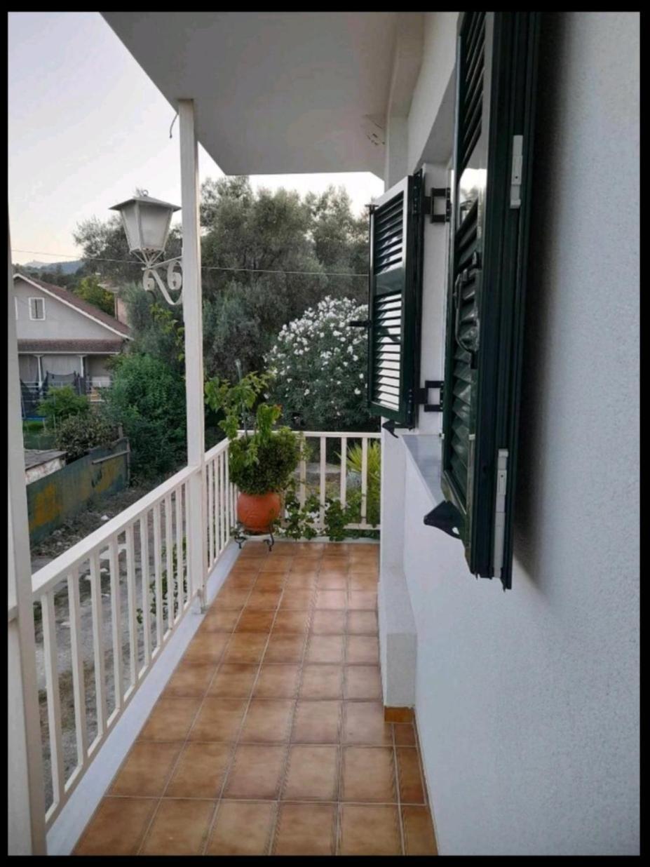 Ενοικιαζόμενο Διαμέρισμα Ligia Exterior foto